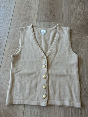 J.Crew Women’s Beige Knit Gold Button Front Vest Size XS V Neck Soft Lightweight